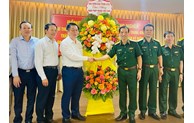 Trưởng ban Tuyên giáo Trung ương Nguyễn Trọng Nghĩa thăm các đơn vị y tế tại TP Hồ Chí Minh